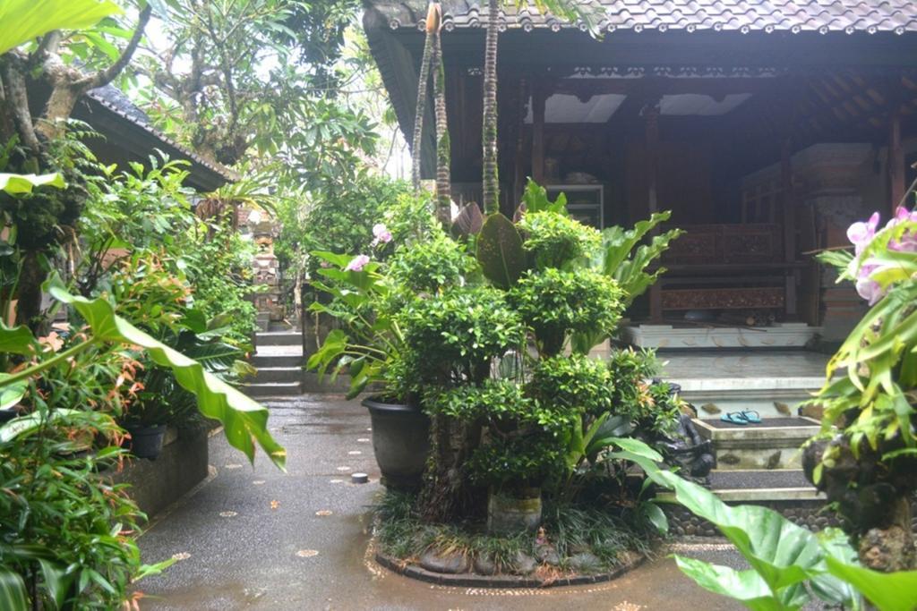 Hotel Manik House Ubud Esterno foto